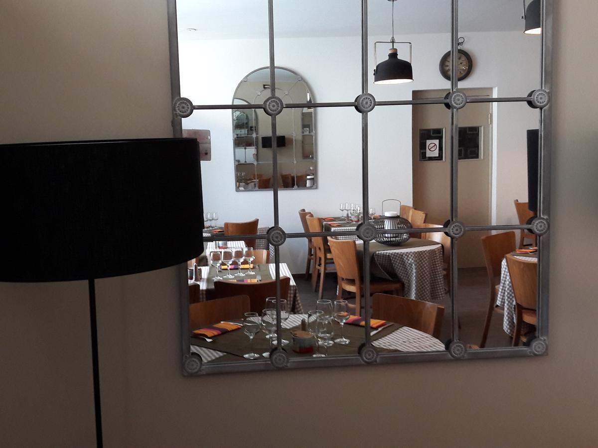 Hotel-Restaurant "Chez Carriere" Aigues-Mortes Ngoại thất bức ảnh